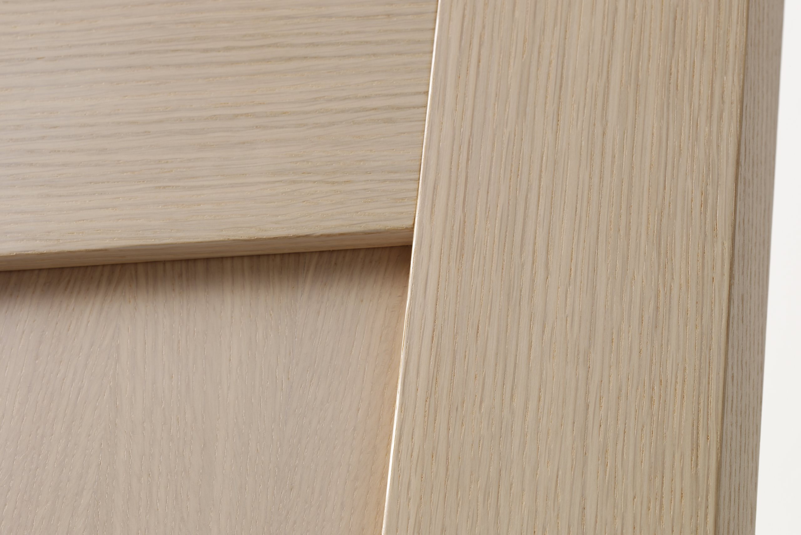 Unique-white-oak-close-3